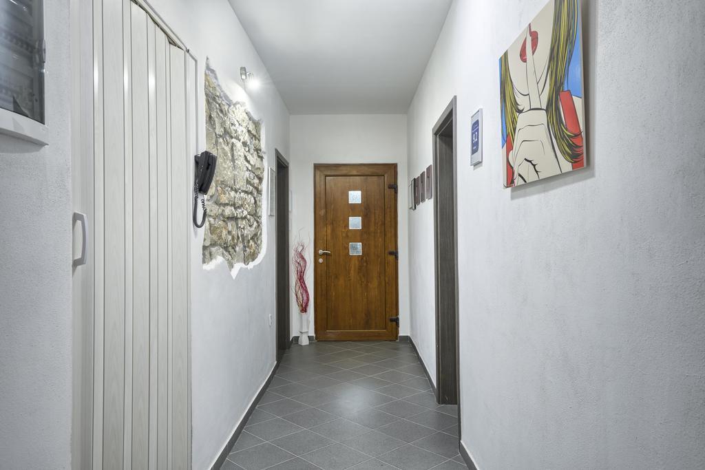 Top Center Rooms & Studio Pula Exterior foto